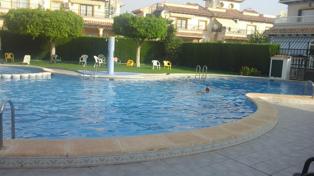 Holiday Home Torre De Pisa Torrevieja Buitenkant foto
