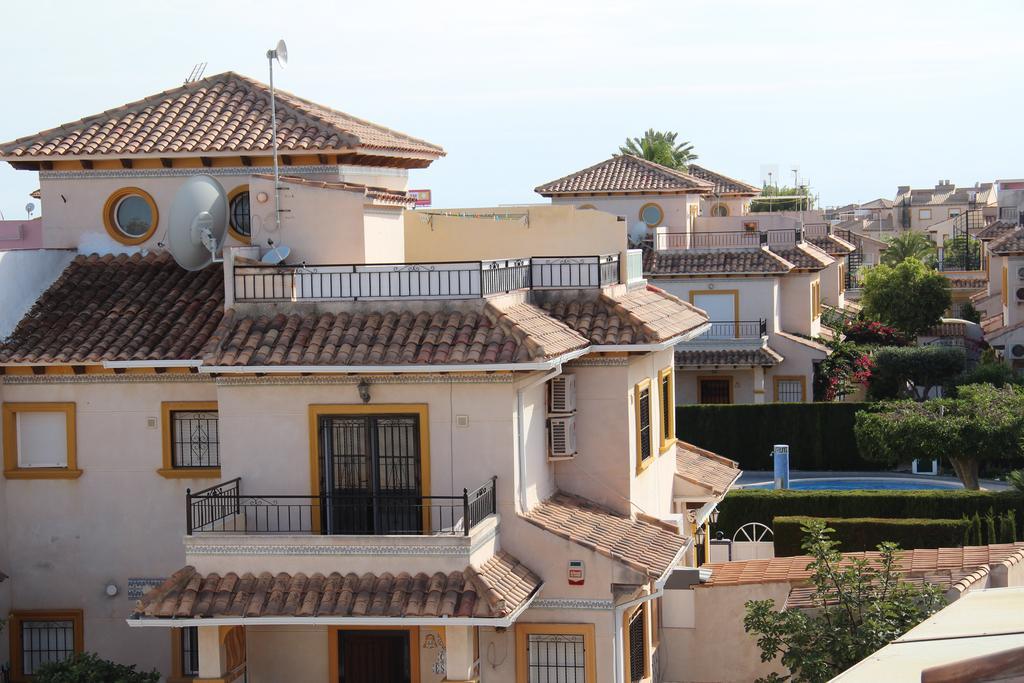Holiday Home Torre De Pisa Torrevieja Kamer foto
